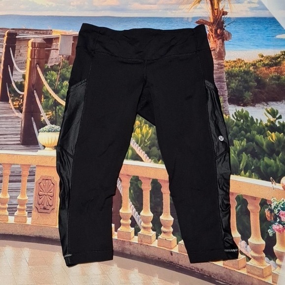 Lululemon Black Yoga Workout Leggings Size‎ 6 - Picture 1 of 4